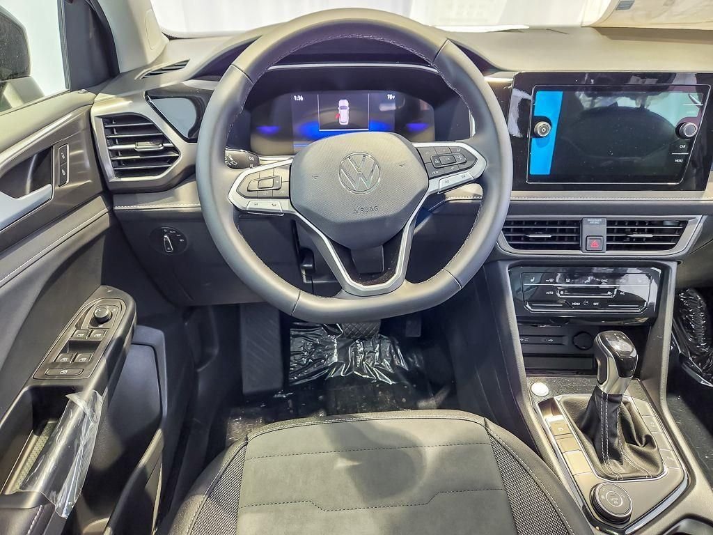 New 2026 Deep Black Pearl Volkswagen 1.5T SE Black image 11