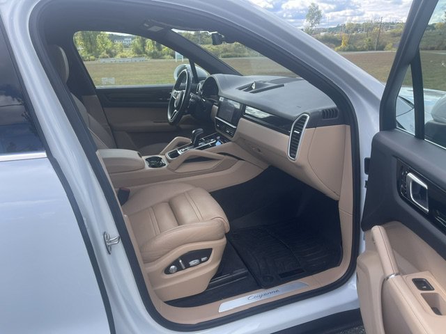 Used 2019 White Porsche E-Hybrid image 16