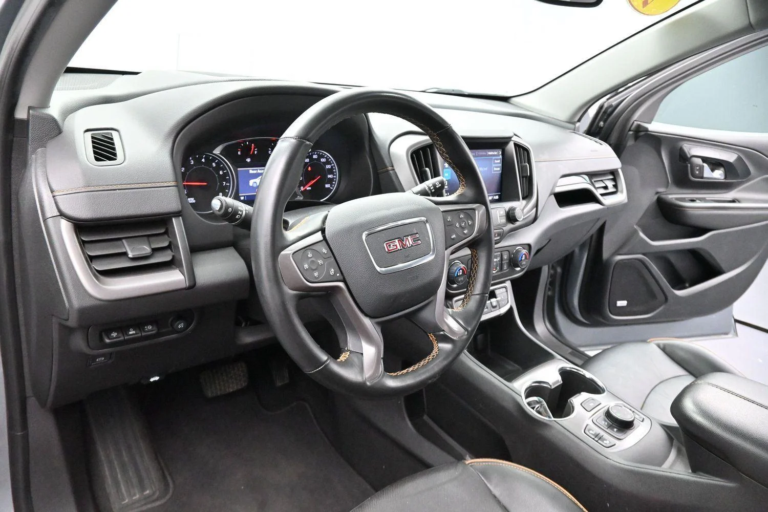 Used 2023 Sterling Metallic GMC AT4 image 18