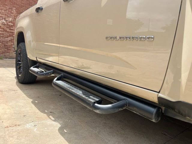 Used 2022 Beige Chevrolet Z71 image 11