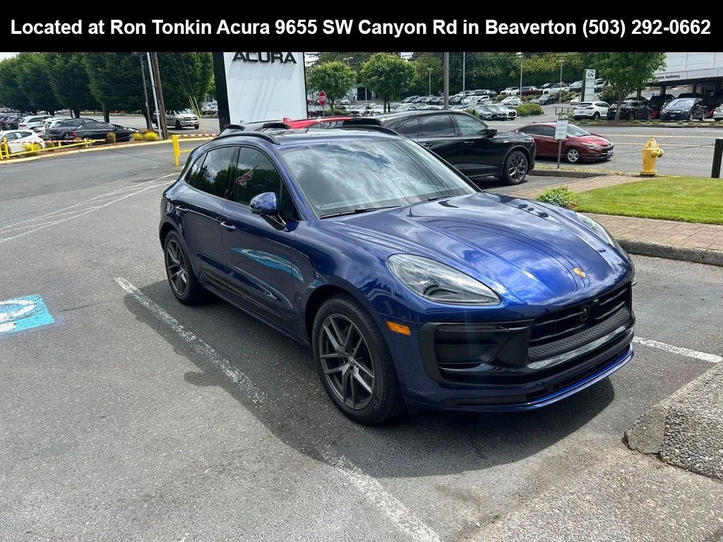 2025 Porsche Macan T's photo