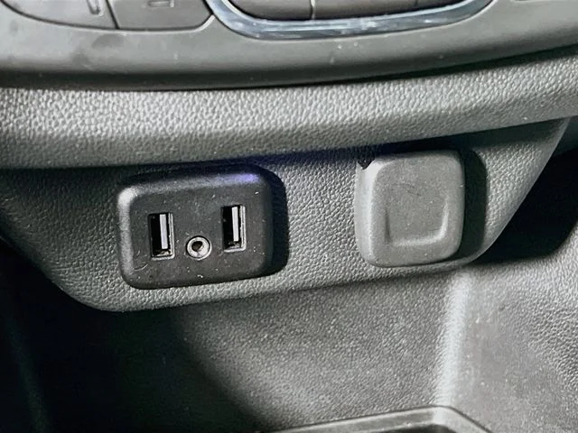 Used 2022 Gray Chevrolet 1LT image 21