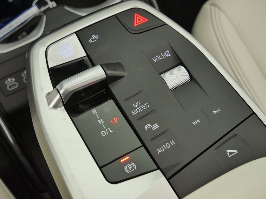 New 2026 Alpine White BMW xDrive28i image 46