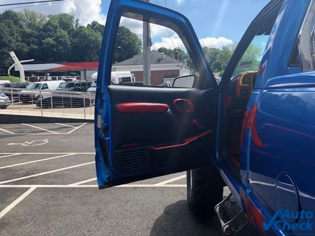 Used 1996 Blue Chevrolet Base image 17