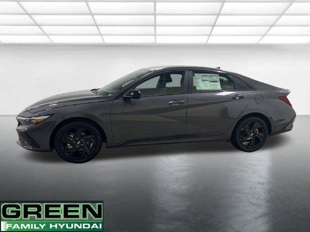 New 2026 Gray Hyundai SEL Sport image 2