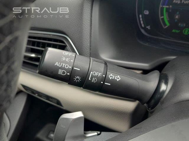 Used 2019 Platinum White Pearl Honda Touring image 16