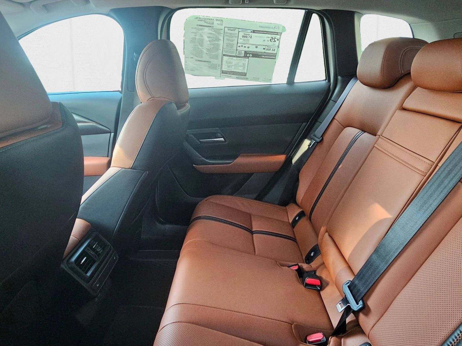 2025 Mazda CX-50 Premium - Photo 12