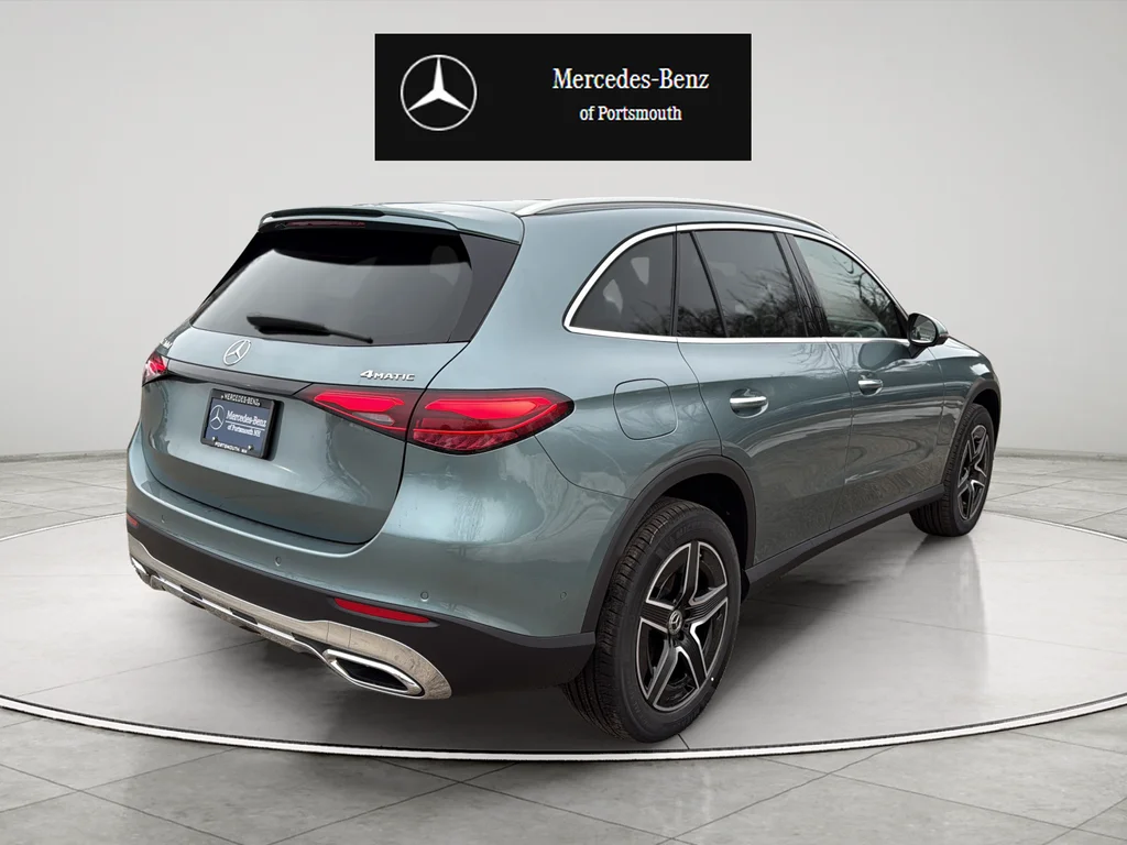 New 2026 Verde Silver Metallic Mercedes-Benz GLC 300 image 5
