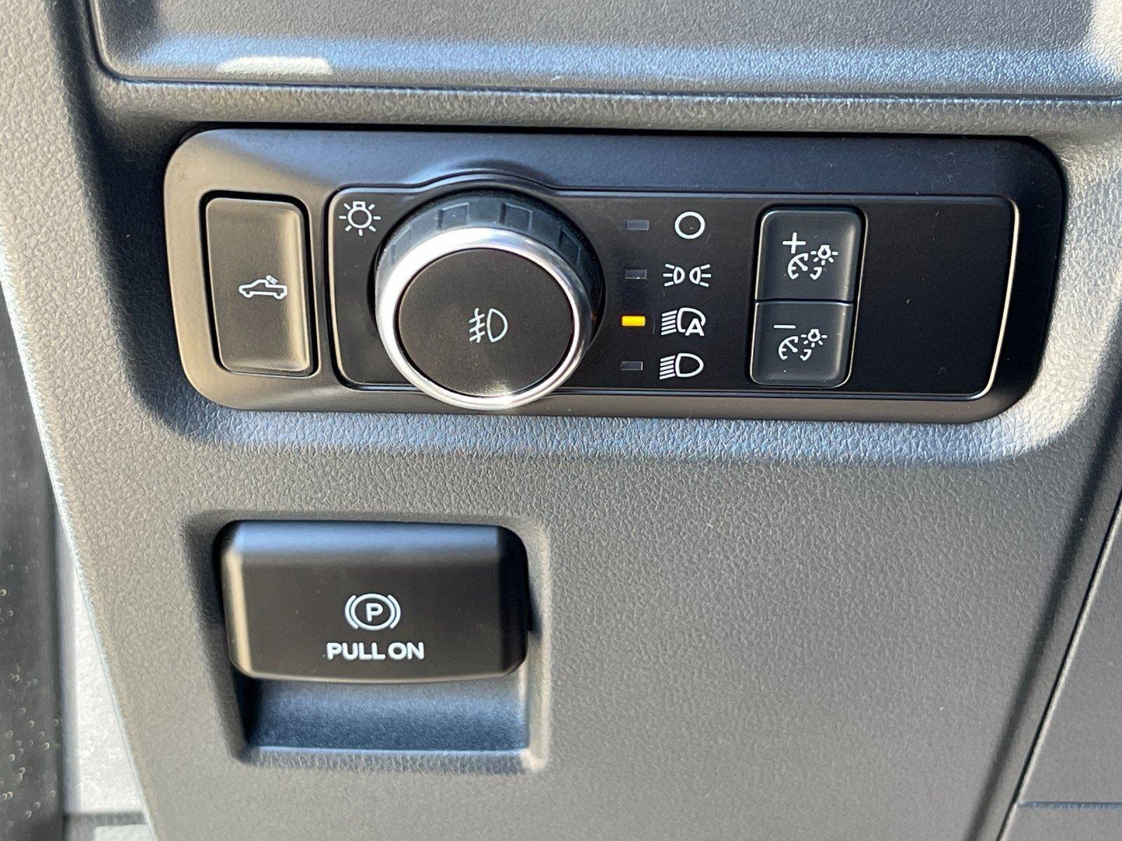 Used 2023 Agate Black Ford XLT image 17