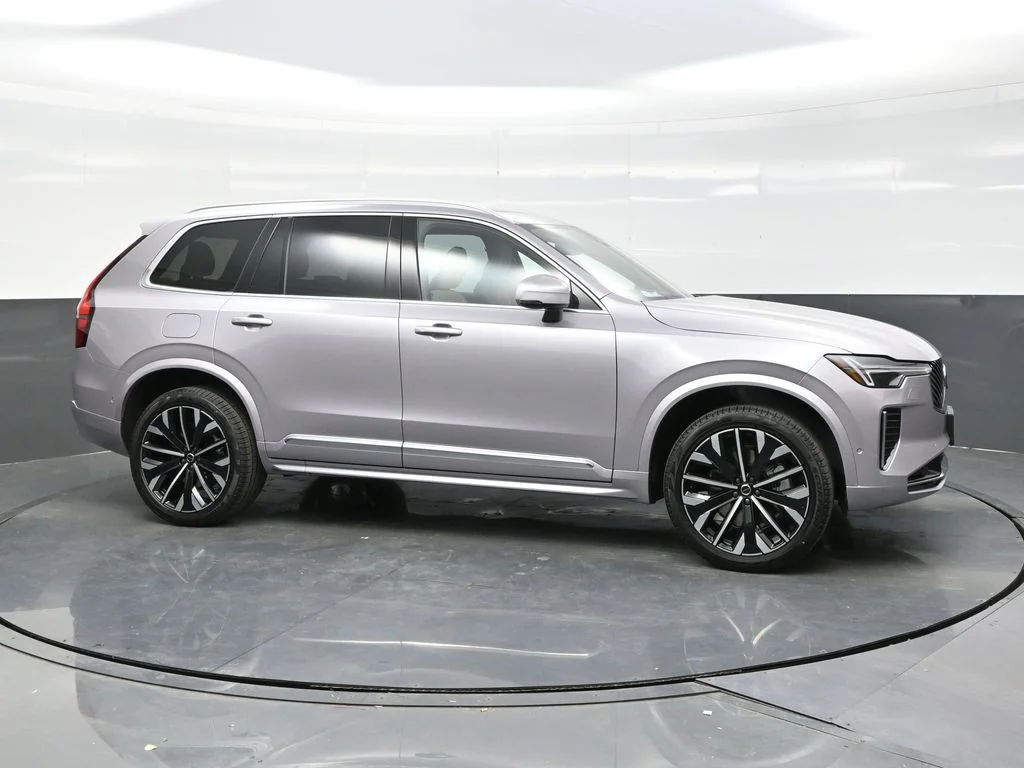 New 2026 Aurora Silver Volvo Plus image 8
