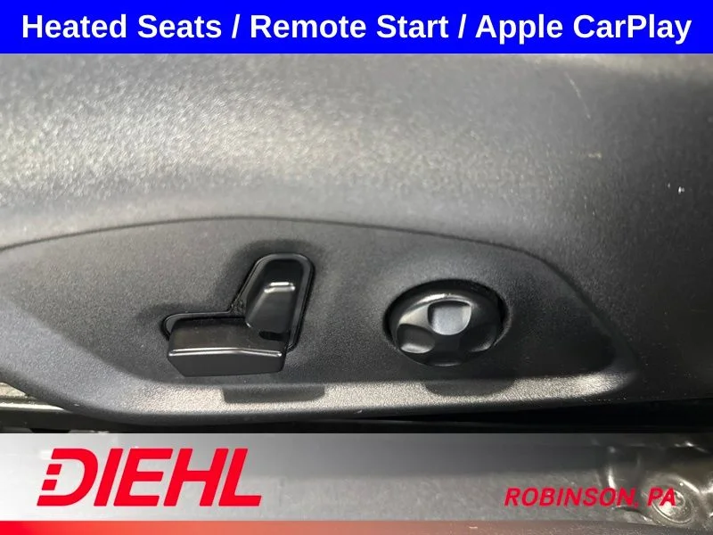 Used 2018 White Jeep Latitude image 20
