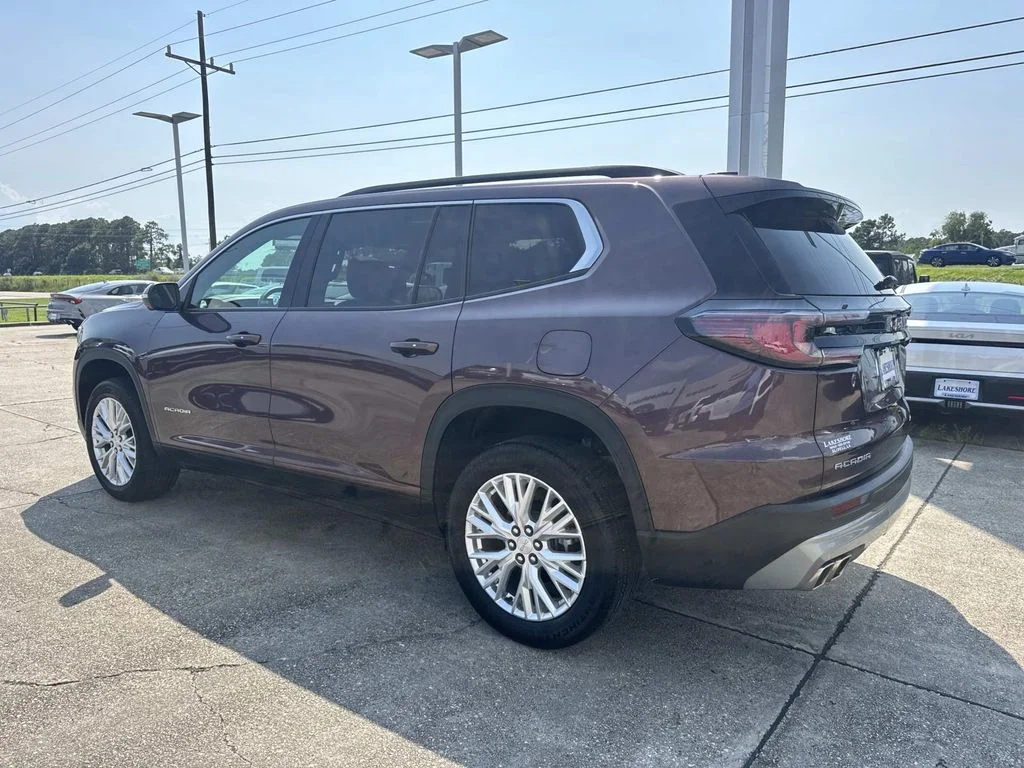 Used 2024 Brown GMC Elevation image 5