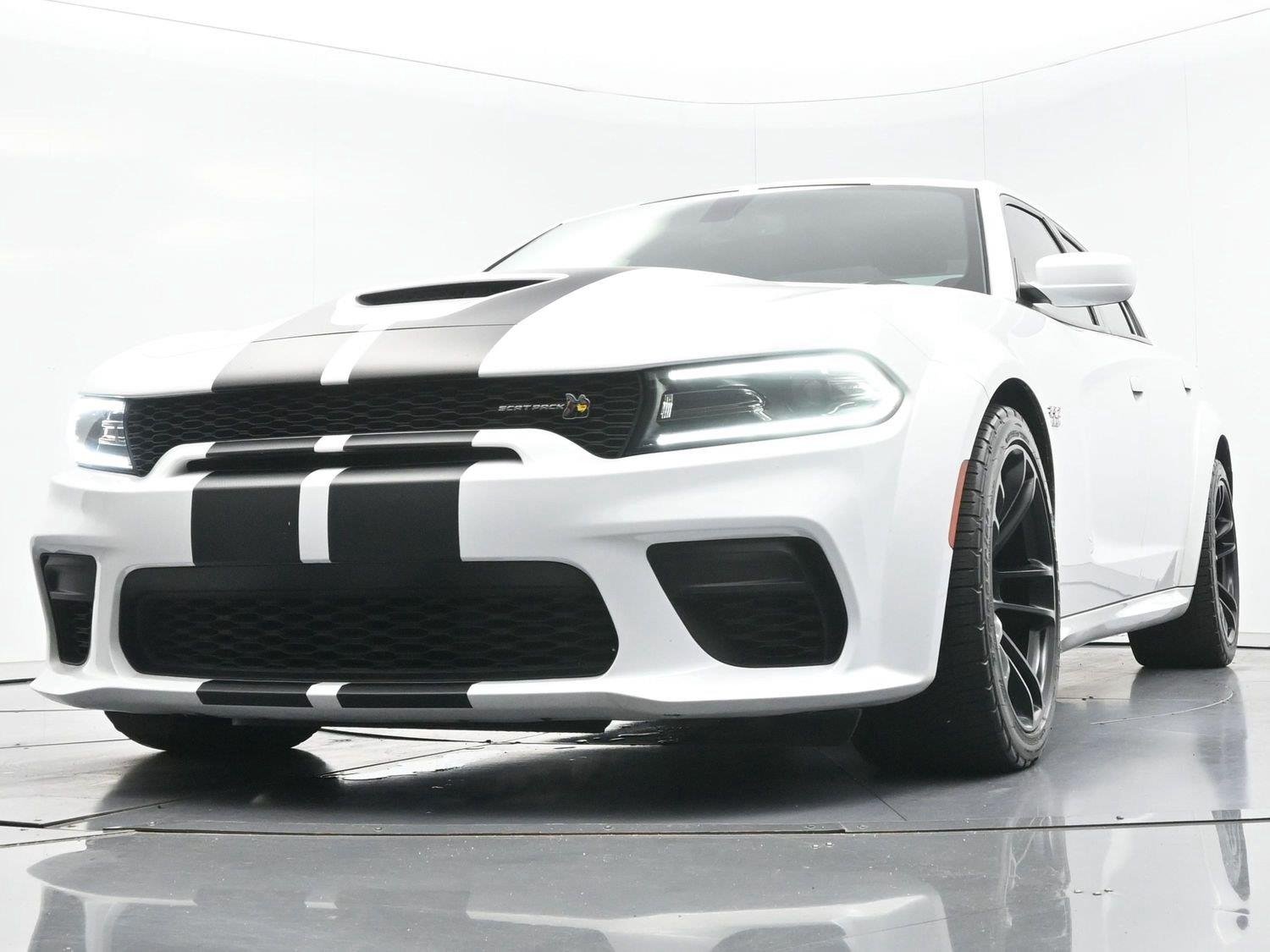 Used 2022 White Knuckle Clearcoat Dodge Scat Pack Widebody image 39