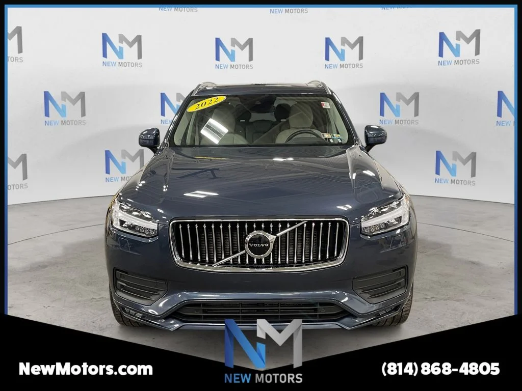 Used 2022 Denim Blue Metallic Volvo T6 Momentum image 8
