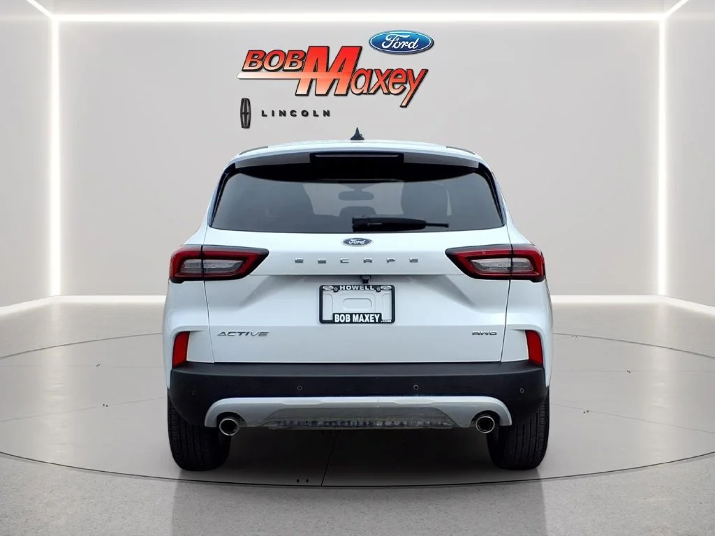 Used 2023 White Ford Active image 6