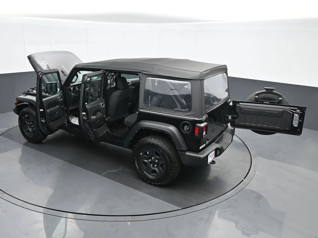 Used 2022 Black Jeep Unlimited Sport image 37