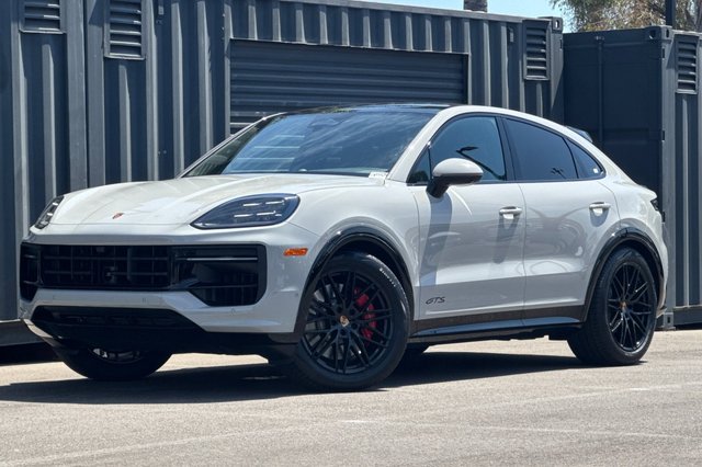 2026 Porsche Cayenne GTS Coupe