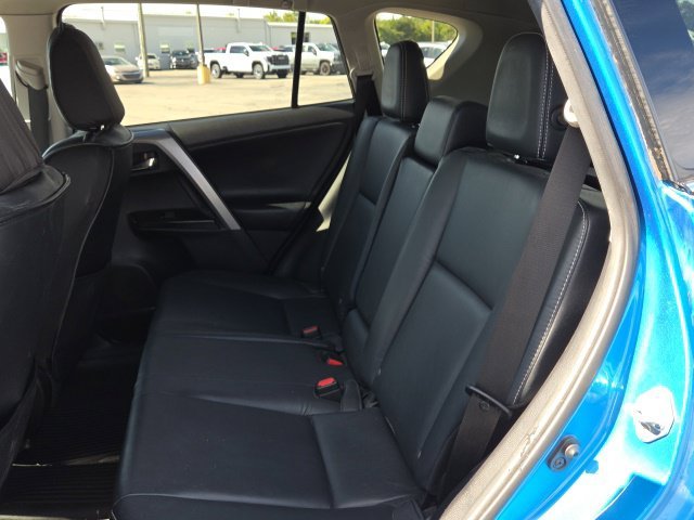 2017 Toyota RAV4 Limited - Photo 13