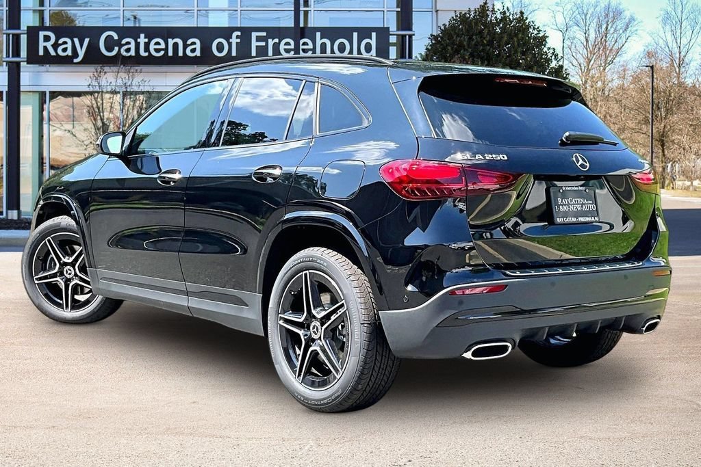 New 2026 Night Black Mercedes-Benz GLA 250 image 17