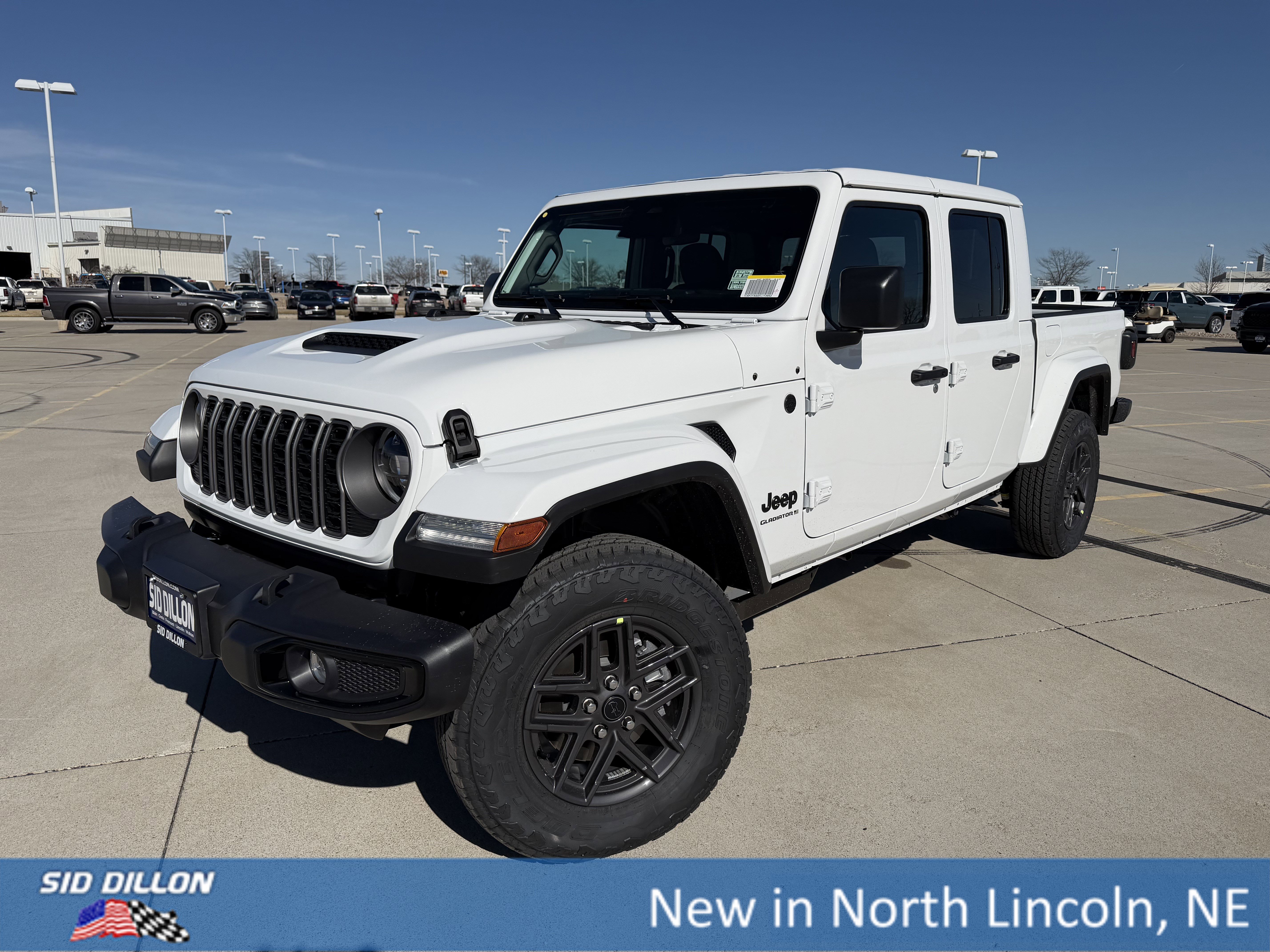 2026 Jeep Gladiator Sport S Auto's photo