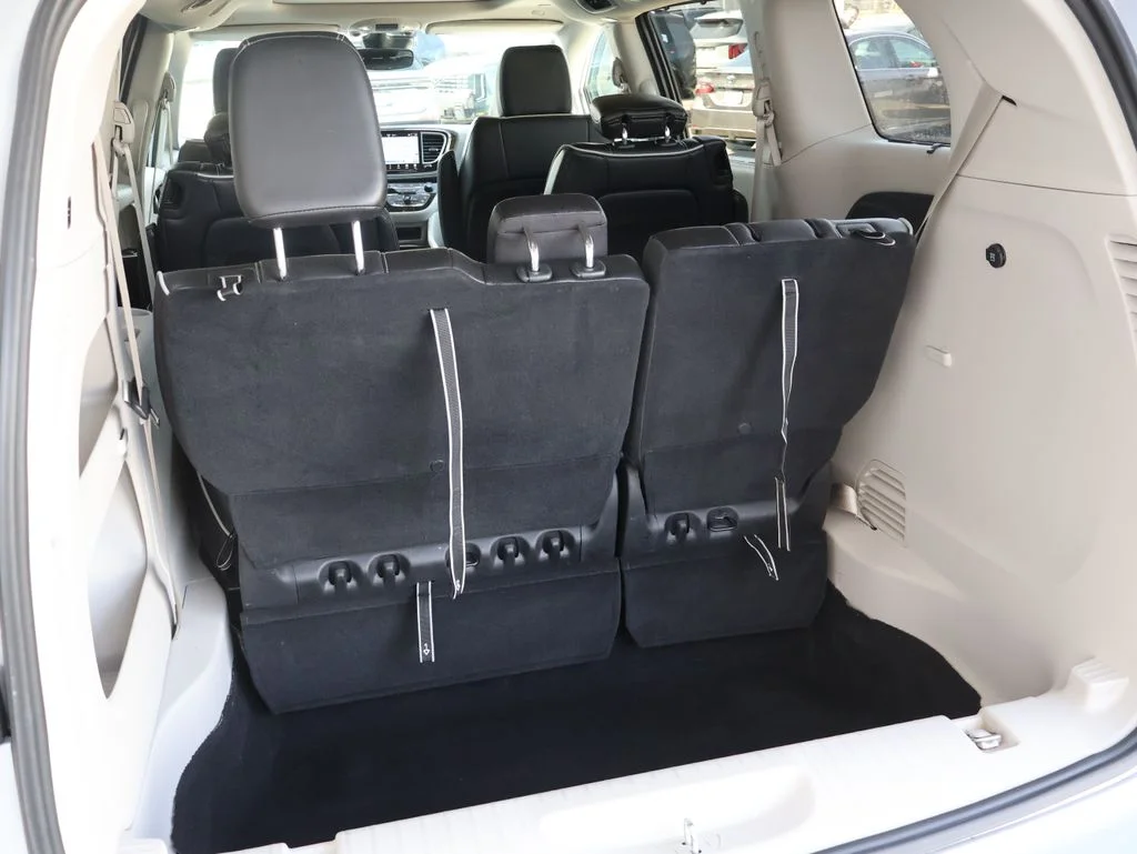 2024 Chrysler Pacifica Limited - Photo 10