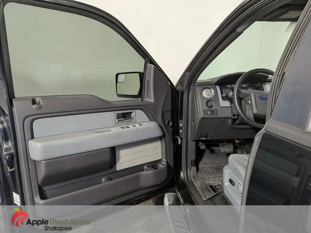 Used 2011 Black Ford XLT image 8