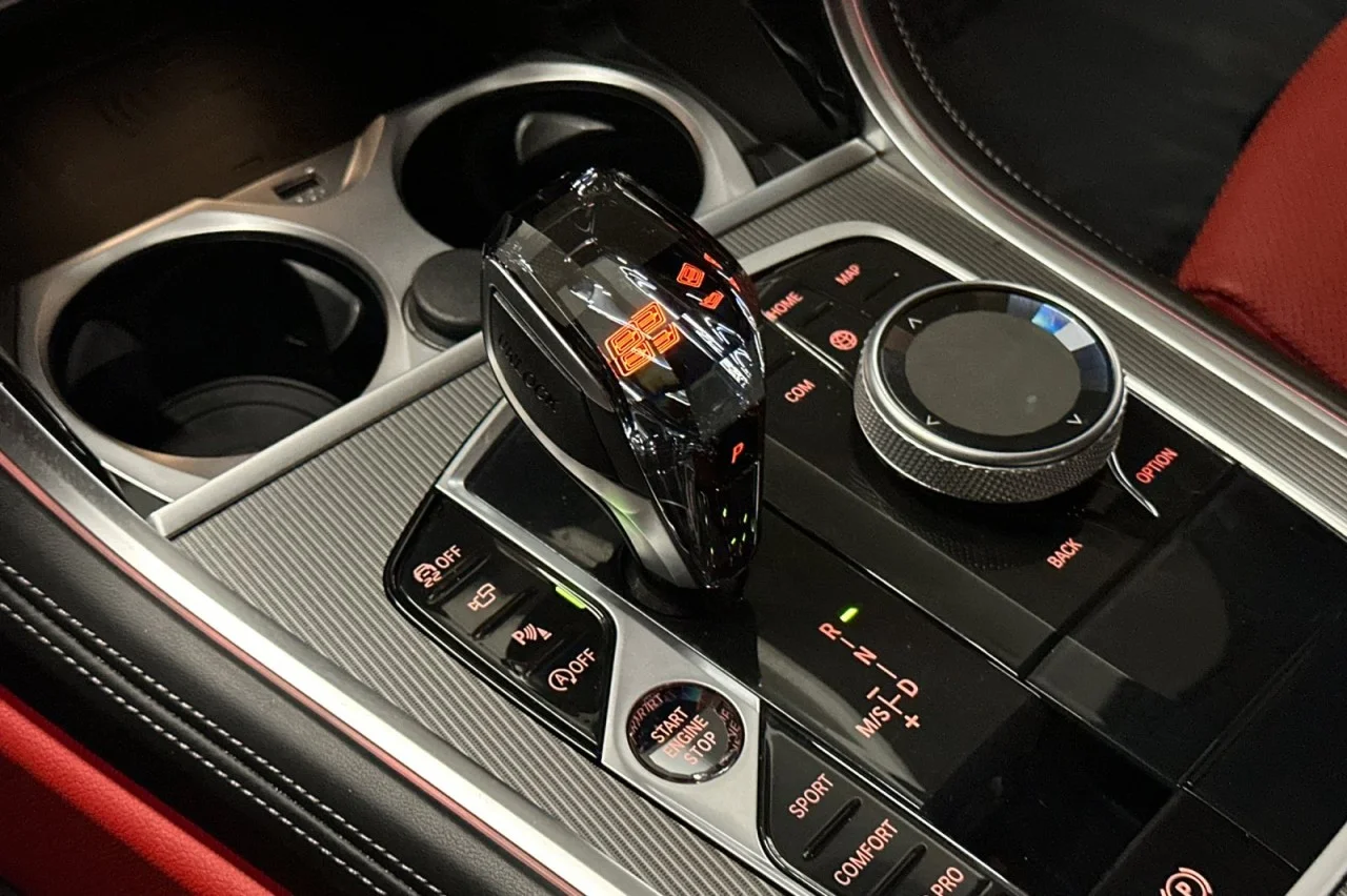 Used 2025 Black Sapphire Metallic BMW 840i image 18