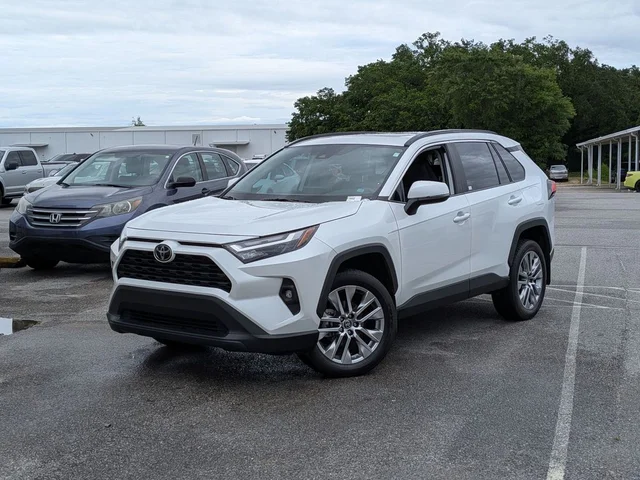 2024 Toyota RAV4 XLE Premium