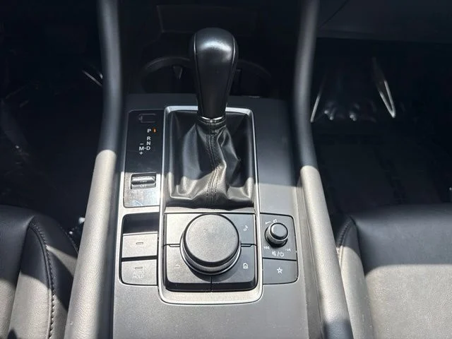Used 2020 Red Mazda Select image 13