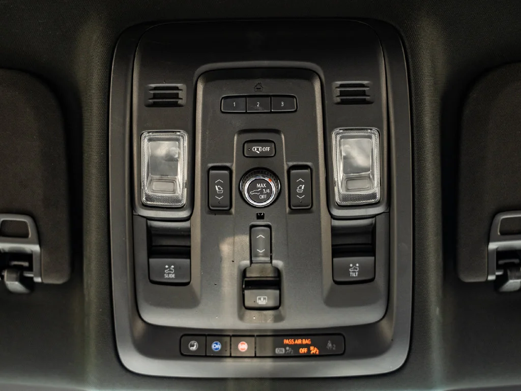 Used 2021 Onyx Black GMC Denali image 41