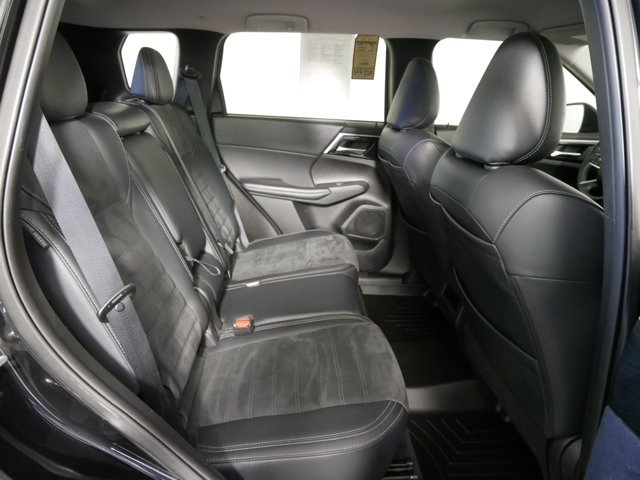 Used 2024 Black Diamond Mitsubishi SE image 16