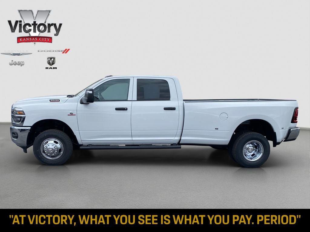 New 2026 Bright White Clear-Coat Exterior Paint RAM Tradesman image 4