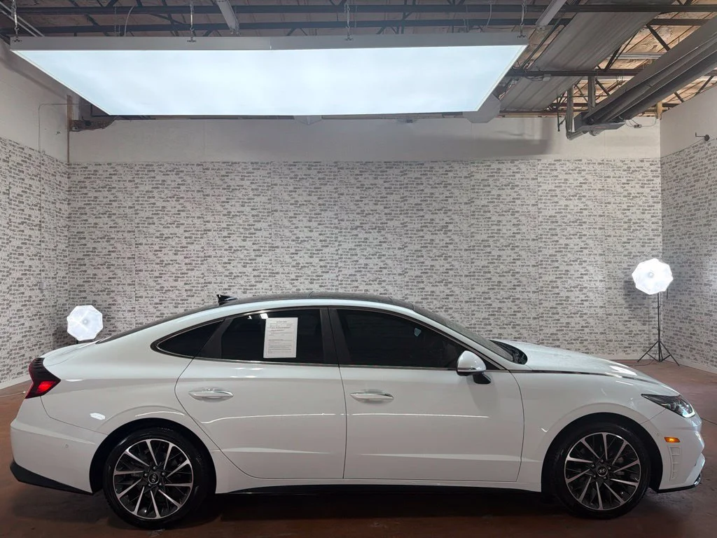 Used 2020 Quartz White Hyundai Limited image 8