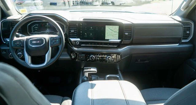 Used 2023 Blue GMC Elevation image 14