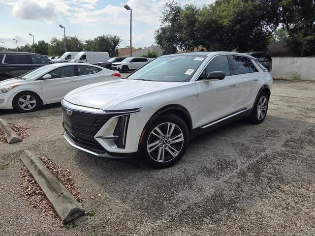 Used 2024 White Cadillac Tech image 3