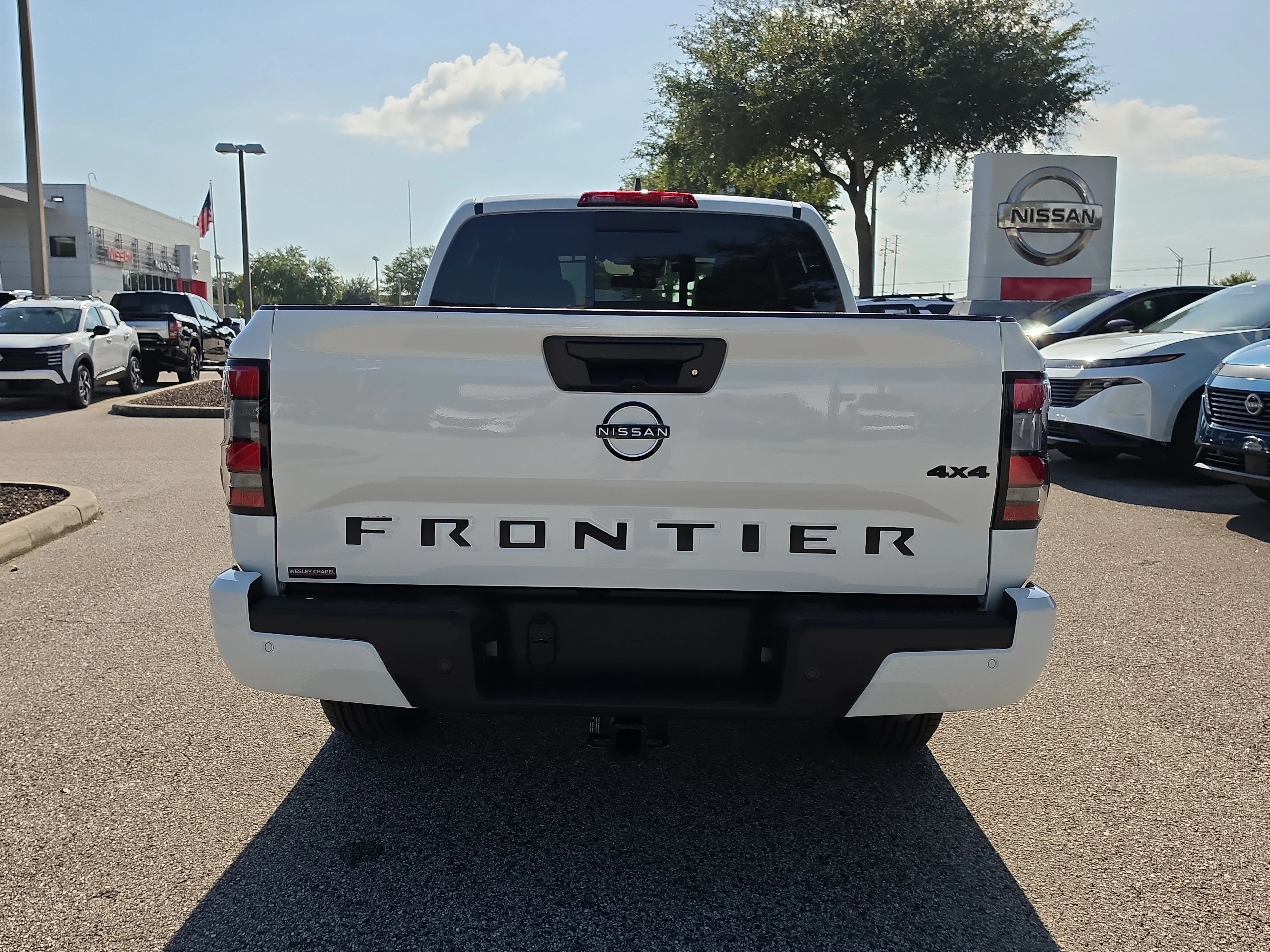 New 2026 Glacier White Nissan Crew Cab SV image 7
