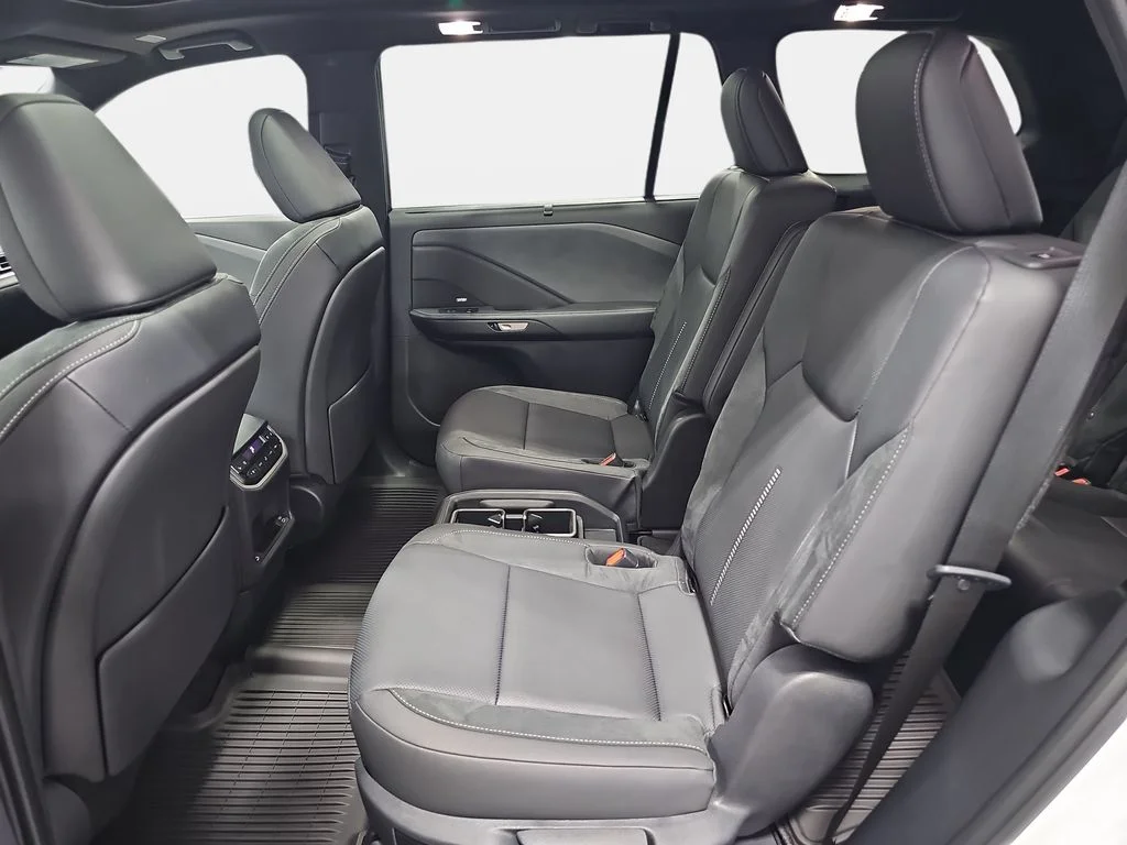 New 2026 Wind Chill Pearl Lexus LUXURY AWD image 11