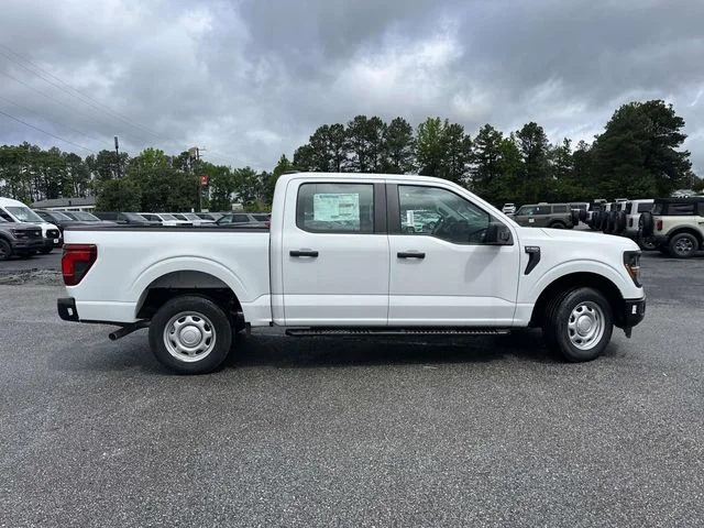 New 2025 Oxford White Ford XL image 2
