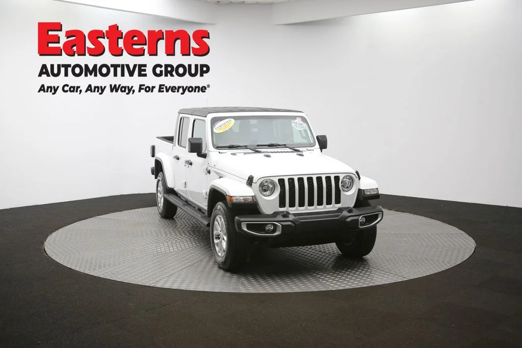 Used 2023 White Jeep Sport image 47