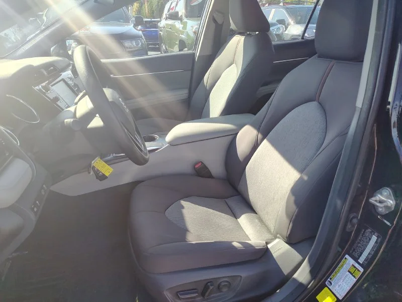 Used 2020 Black Toyota LE image 10