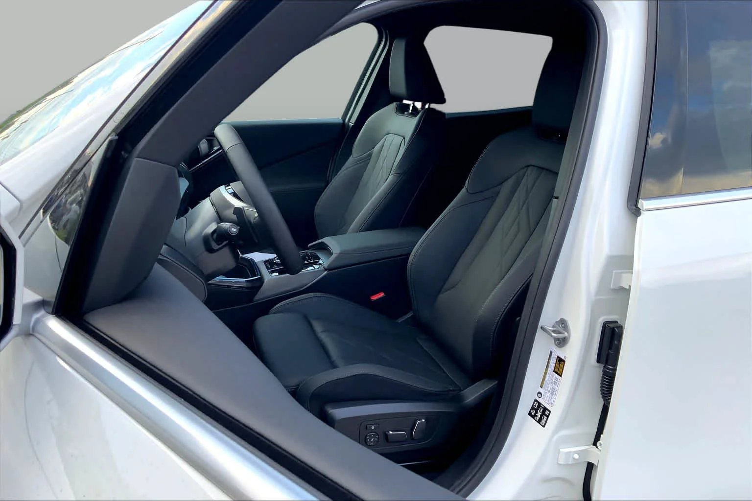 2026 BMW X3 30 - Photo 9