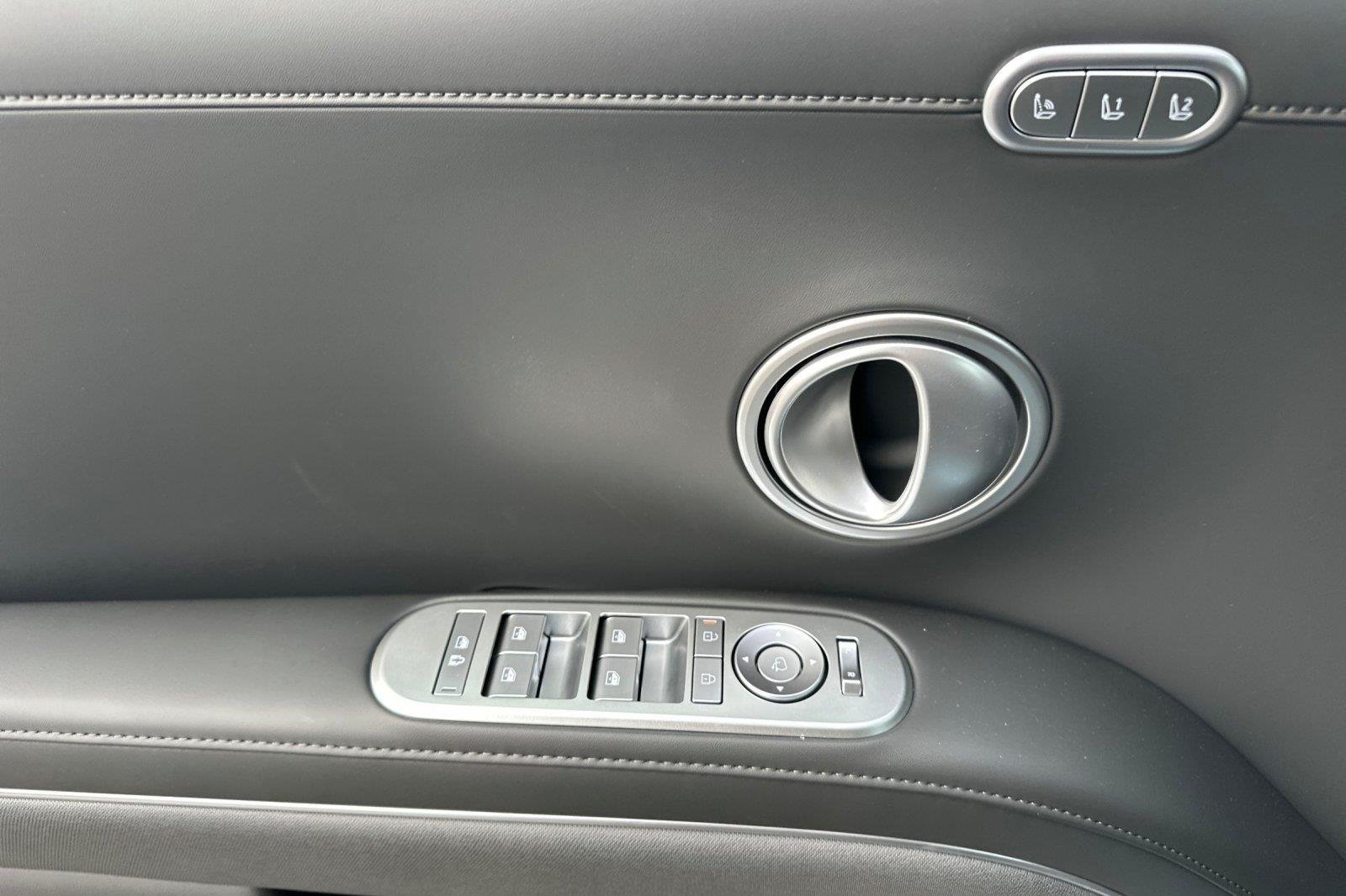 New 2026 Ecotronic Gray Pearl Hyundai Calligraphy image 10