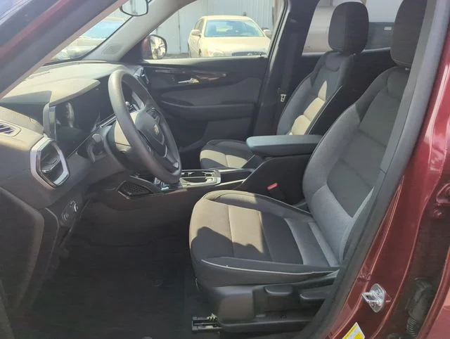2025 Chevrolet Trailblazer LT - Photo 17