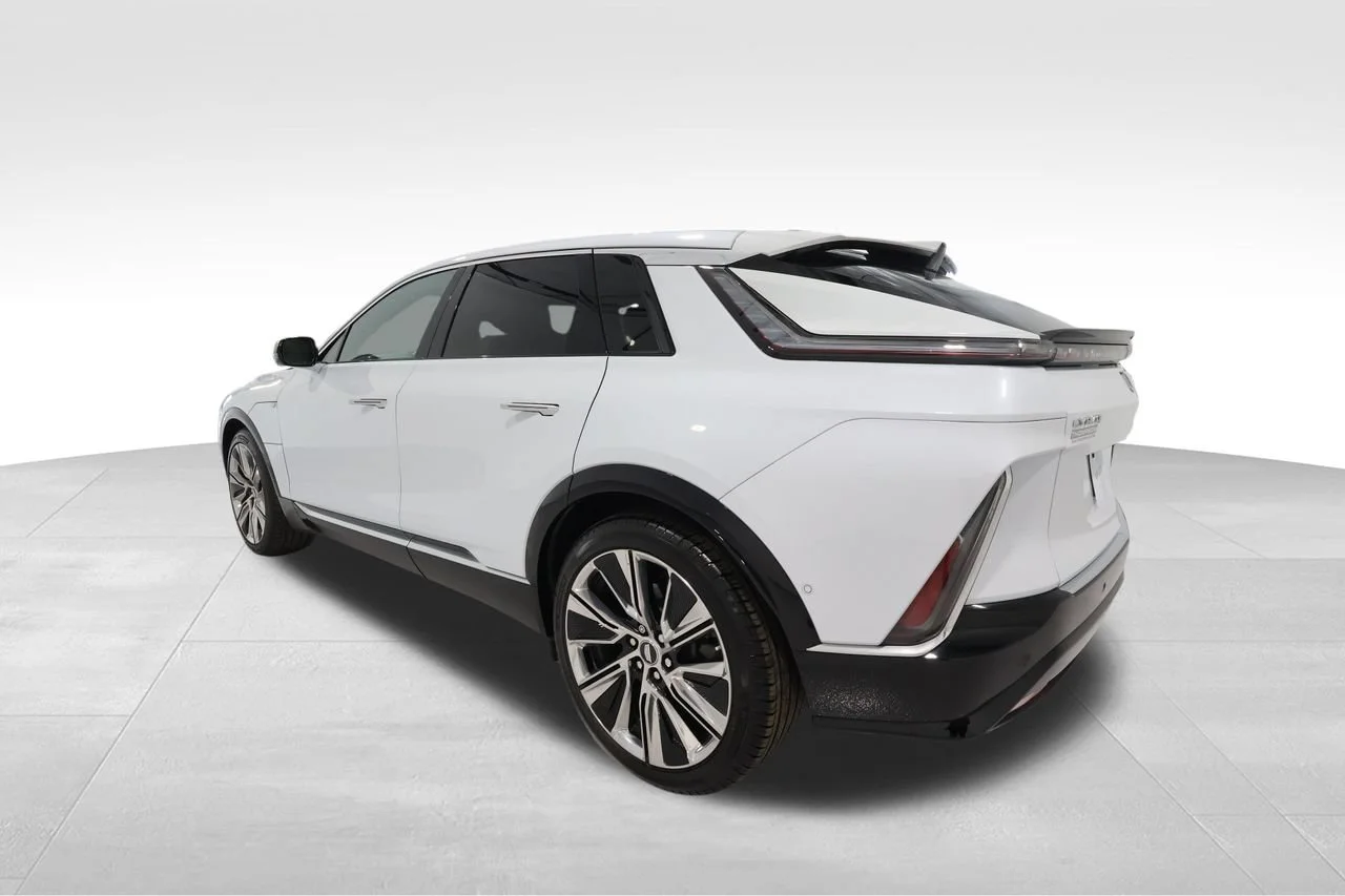 Certified 2026 Cadillac LYRIQ Signature Luxury with VIN 1GYKPTRLXTZ300769 for sale in Springfield, MO
