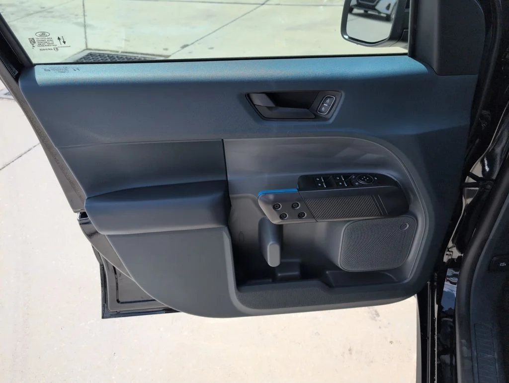 New 2026 Black Ford Lobo Standard image 30