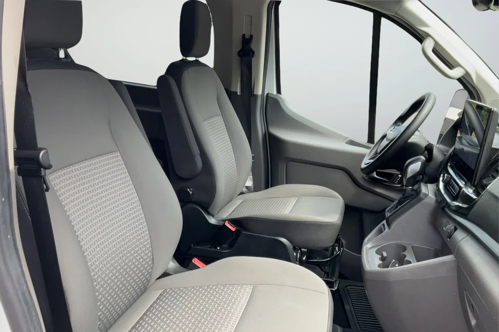 2024 Ford Transit Passenger Van XLT - Photo 20