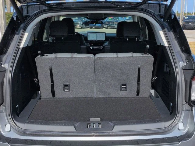 New 2026 Carbonized Gray Metallic Ford Active image 13