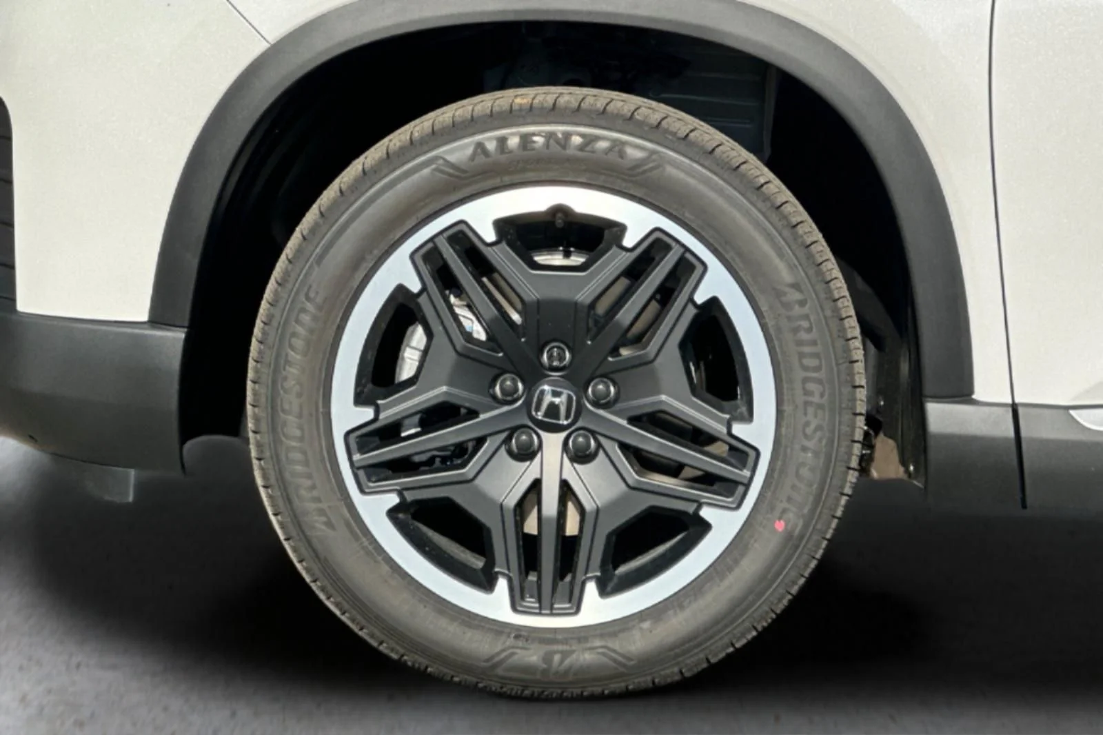 New 2026 Silver Honda Touring image 35