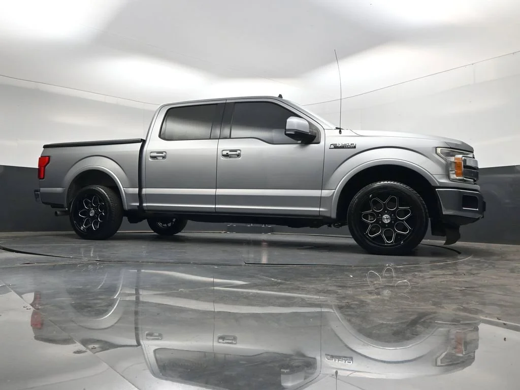 Used 2020 Silver Ford Lariat image 41