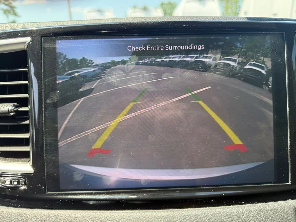 Used 2024 Silver Chrysler Touring L image 20